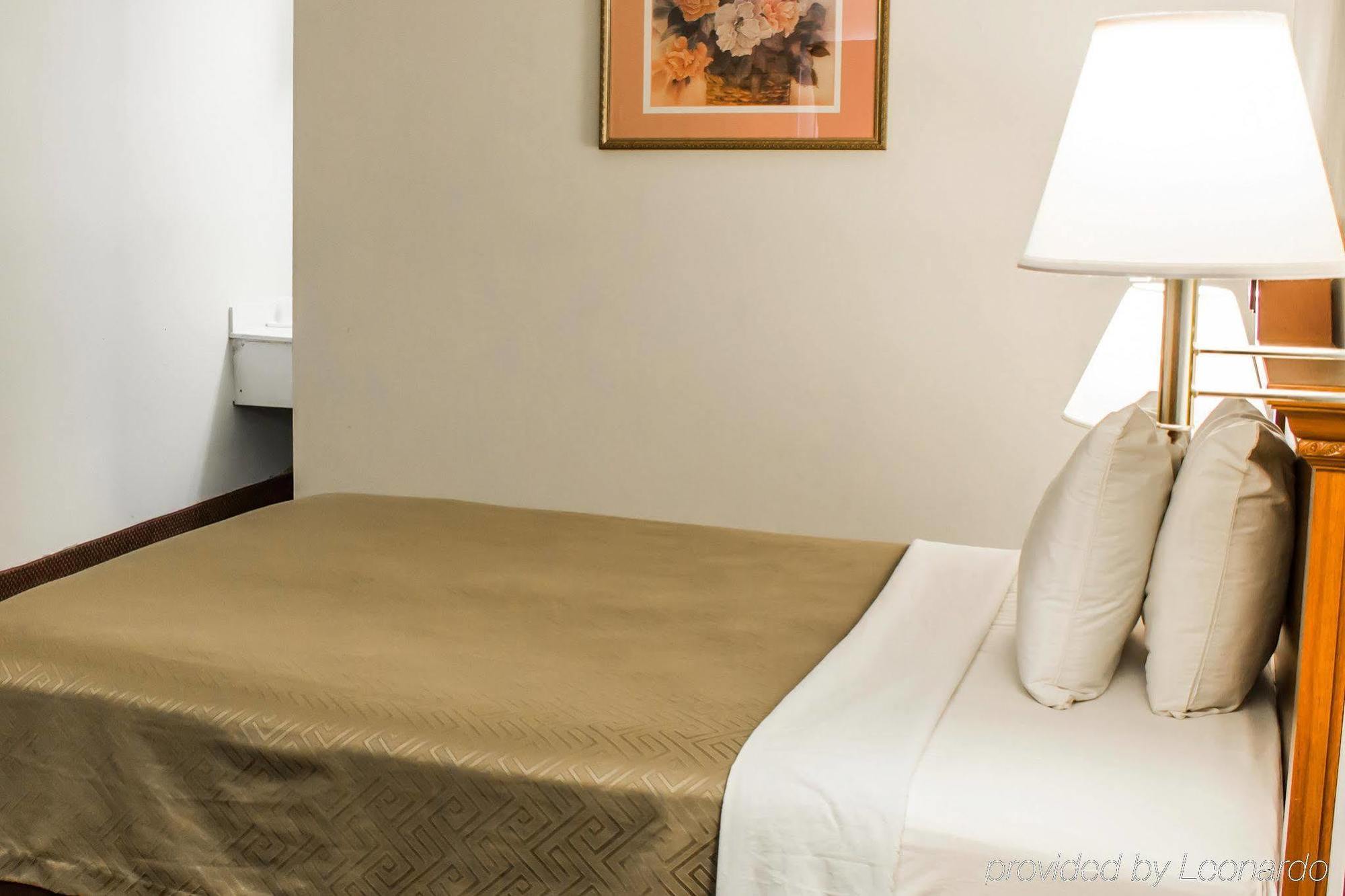 Econo Lodge Goldsboro Hwy 70 Buitenkant foto